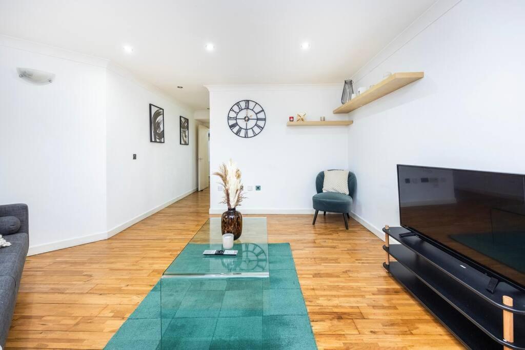 Appartamento Stylish 2 Bedroom Haven By Liverpool Street