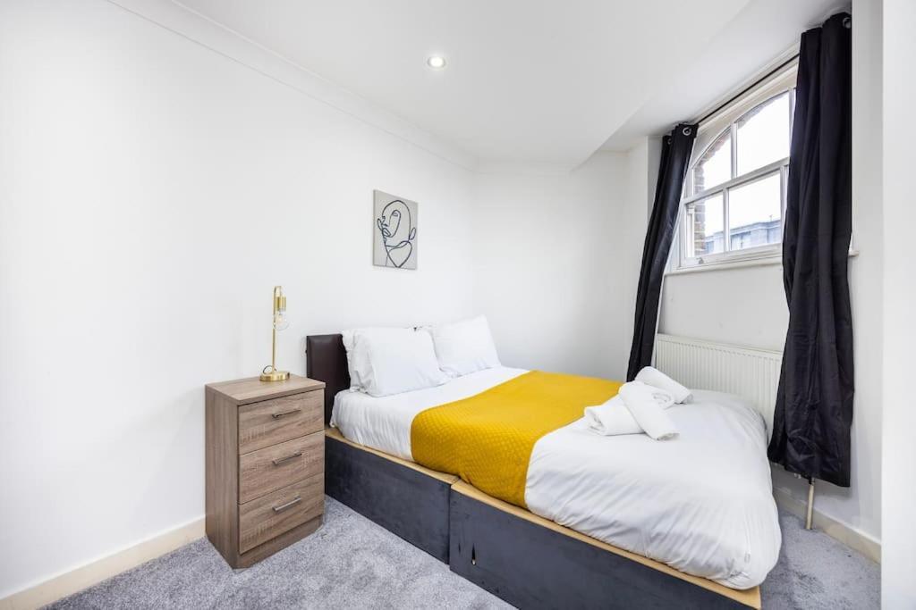 Appartamento Stylish 2 Bedroom Haven By Liverpool Street Londra